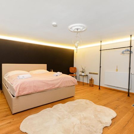 Zentral - Netflix - 2 Stoecke - Arbeitsplatz Lejlighed Wien Eksteriør billede